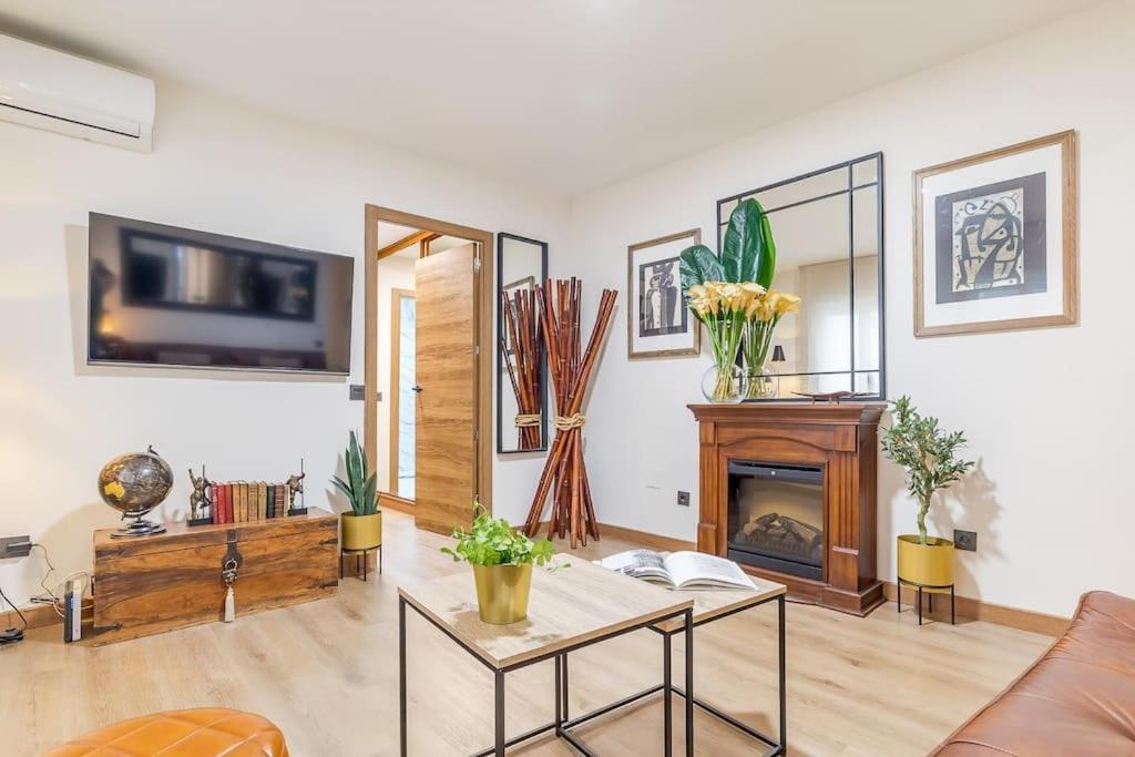 מדריד Apartamento Reformado Y Tranquilo Junto A Gran Via מראה חיצוני תמונה